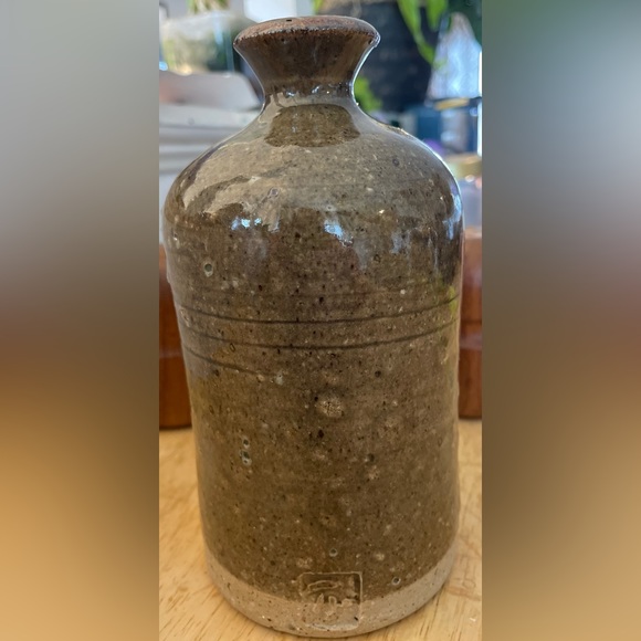 Tye River Pottery Bottle - Picture 2 of 2